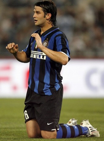 Cristi Chivu indisponibil inca o luna