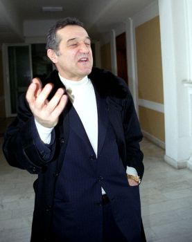 Becali vs MM Stoica