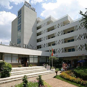 Vacanta,sejur Hotel Amelia 3***+ pensiune completa Albena 2011 Bulgaria