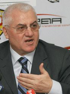 Mitica se gandeste sa renunte la Liga