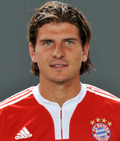 Prelungire de contract pentru Mario Gomez